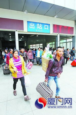 外来员工大量返厦，带动今年最后一个春运高峰