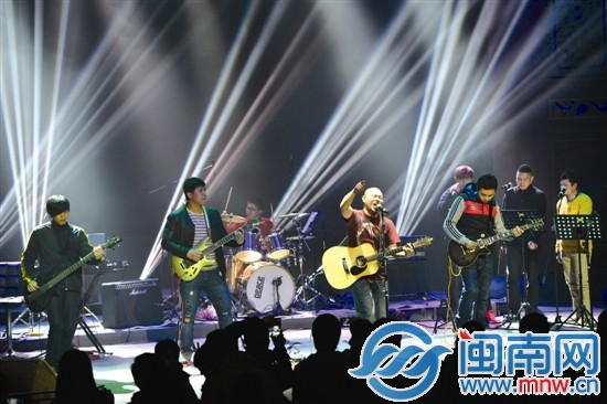 《再见时光》昨夜激情上演