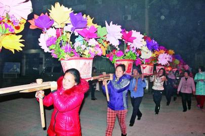 花灯巡游