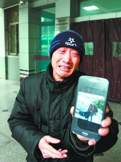 抢公交座位 26岁男子身亡