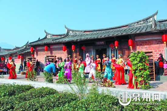 央视农民“春晚”录制茶乡民俗现场