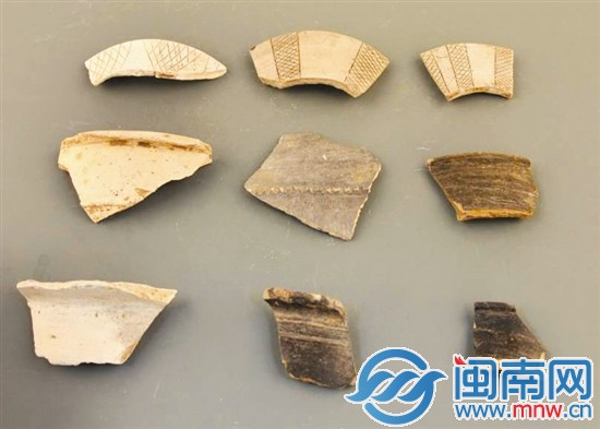 南山遗址发现大量磨光白陶、黑陶片