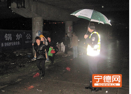 宁德客车高速连发两次故障