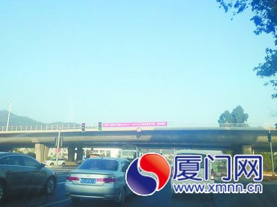 马青路与海新路交叉口新增跨线立交
