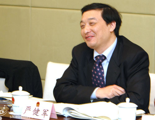 上海人大代表严健军