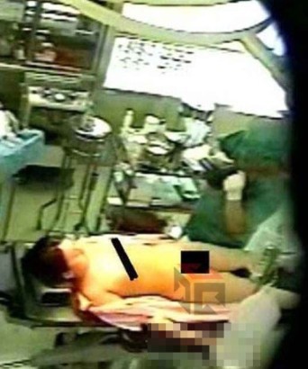 监控拍下禽兽医生性侵昏迷女病