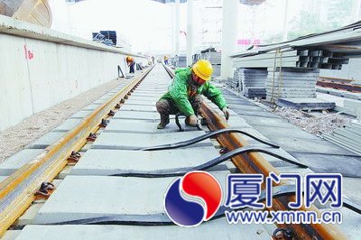 厦门站新建的7、8、9股道正在施工中