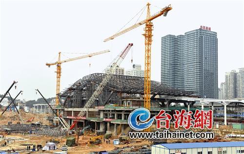 南站房主体完成，现雏形