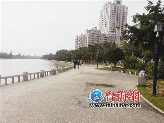 事发 湖边