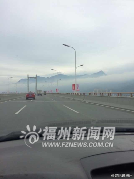 此景有点像海市蜃楼