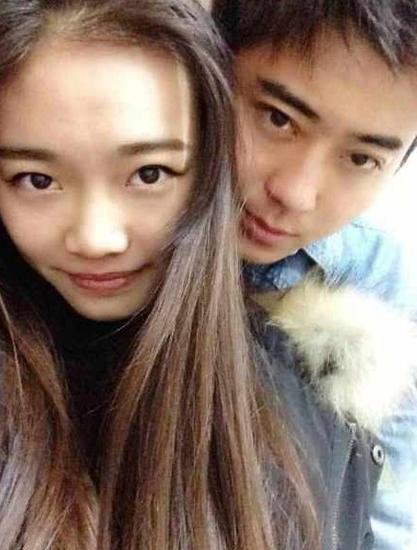 漳州都姓90后帅小伙与女友合照