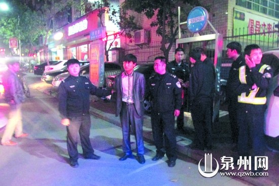 被抓男子衣着光鲜