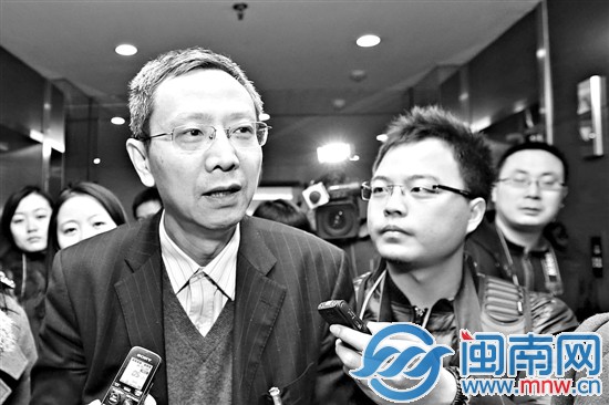 本报特派记者采访贾康