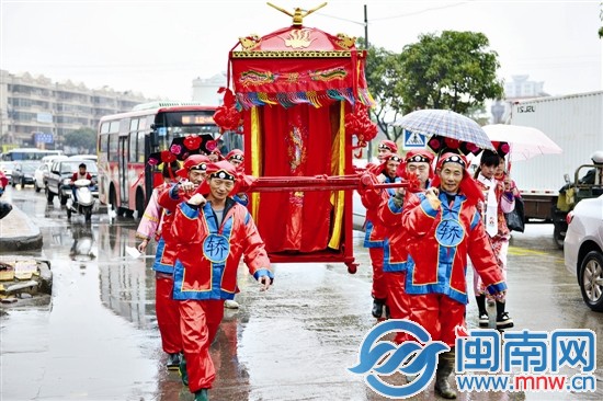 婚礼也要玩穿越1