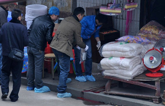 长沙伍家岭街头砍人现场2