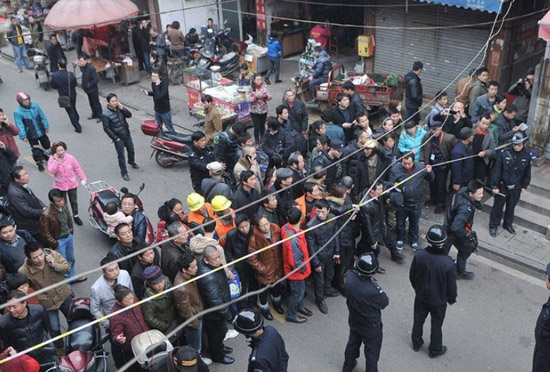 长沙伍家岭街头砍人现场1