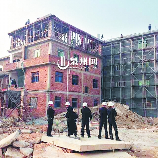 突击加层抢建民房实施强制拆除