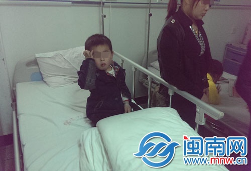 5岁的小山昨日已恢复活蹦乱跳
