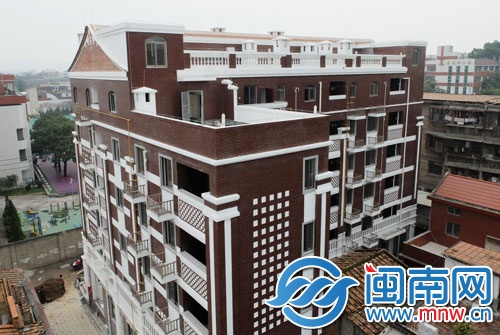 东边巷公租房和泉州五中只有一墙之隔
