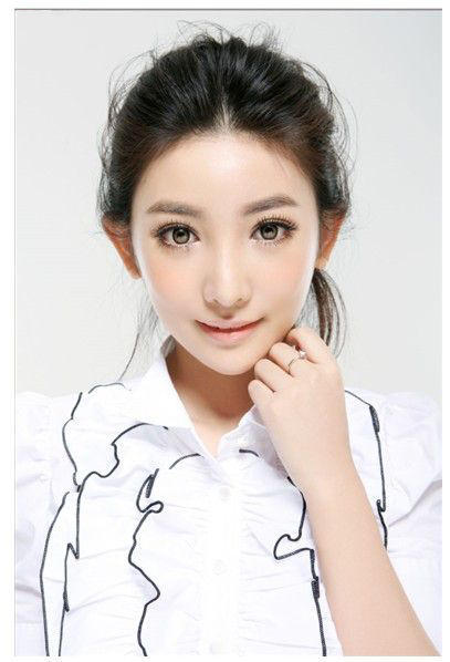 川音校花胡恩绮泳装大露双乳
