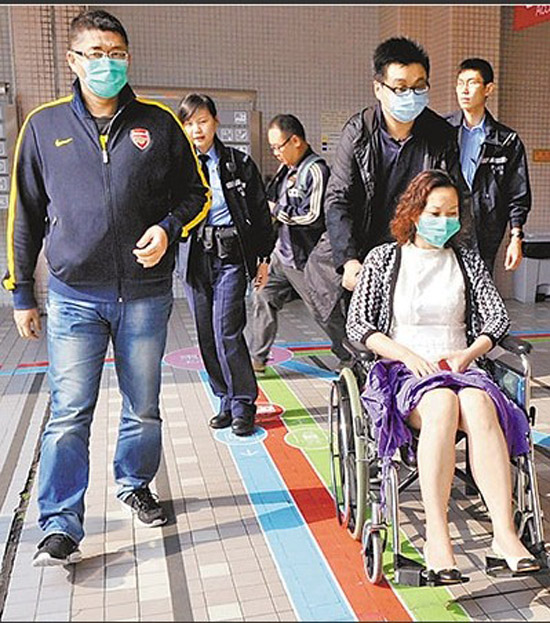 香港《香港晨报》高层遭4名蒙面男子持铁棍袭击1