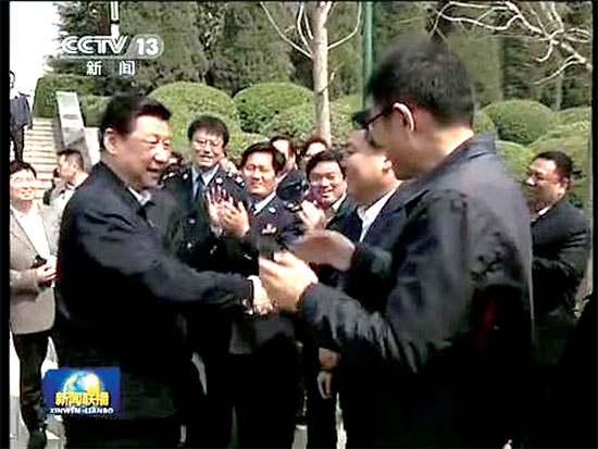 河南中牟县委书记邂逅习近平3