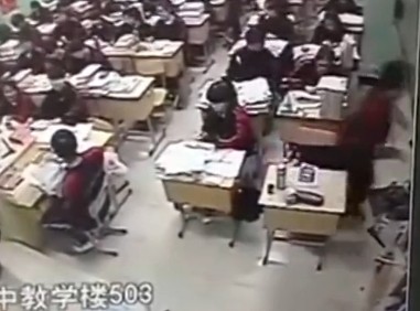 跳楼瞬间