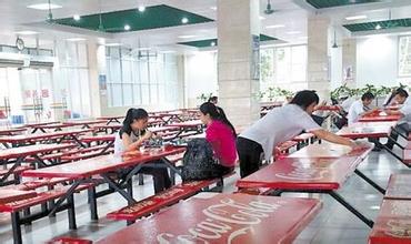 扬州大学近百学生突发腹泻呕吐