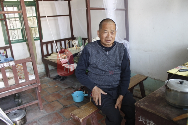 长坑乡敬老院的老人