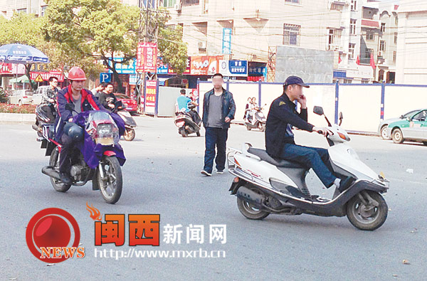 曹溪中路混乱的掉头口1