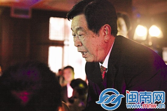 成功圆梦，吴天乙老师激动得流泪