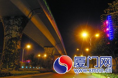 BRT夜景灯熄灯,响应“地球一小时”。
