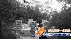 厦门东坪山现5处违建石房子城堡