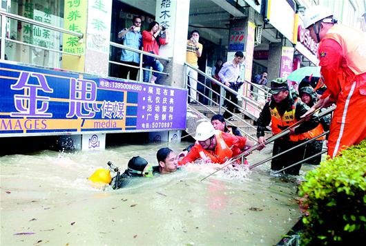 湖南受大雨风雹影响1