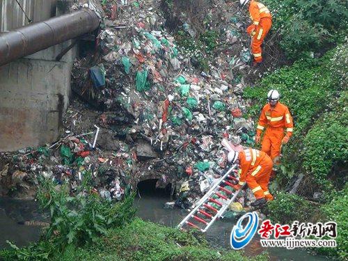 八旬老翁不见踪影 被发现死在河道内