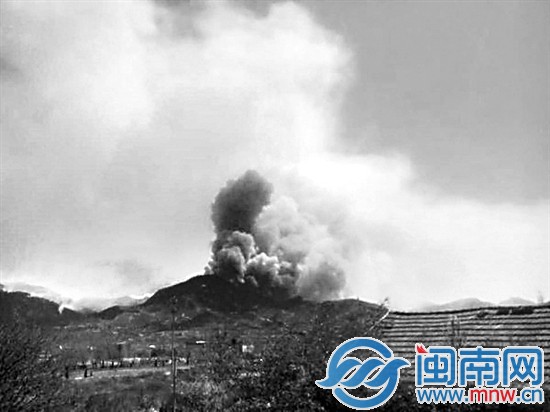 崂山区毕家村南山发生山火