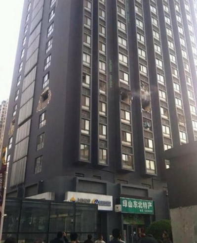 南京一公寓发生爆炸