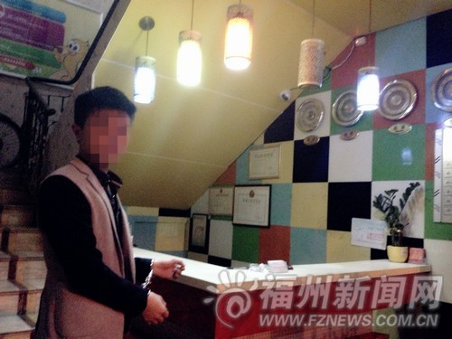 嫌疑人指认作案现场