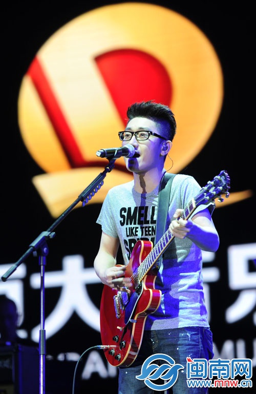 金志文