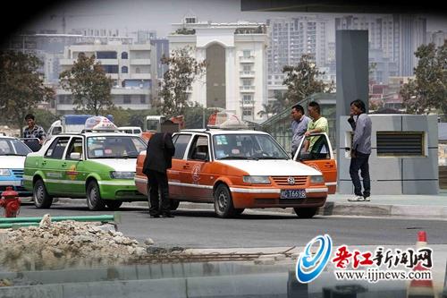 记者暗访晋江出租车市场