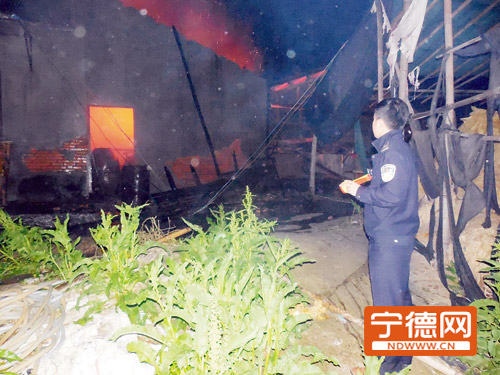 八都发生蘑菇厂厂房起火事故