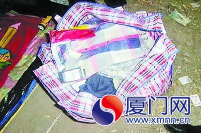 民警缴获的部分赃物
