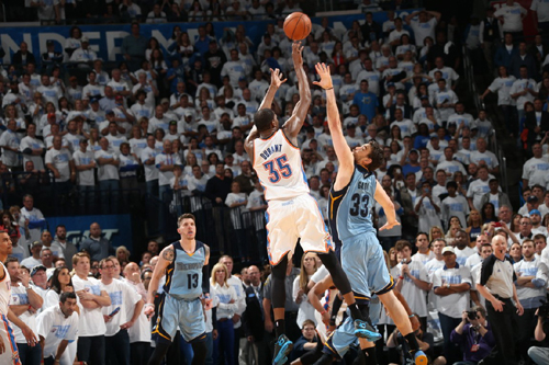 伊巴卡“绝杀”超时雷霆2-3灰熊 杜兰特徒砍26+8