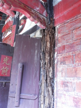 东埔“四世一品”宗祠风化严重