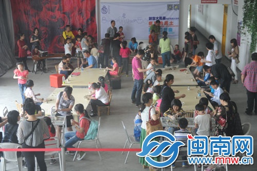 两个小时的手工活动很热闹