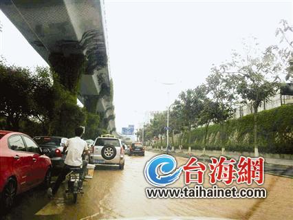 水管发生爆裂