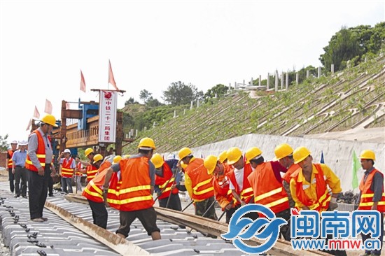 龙岩到赣州 明年底或通动车 1