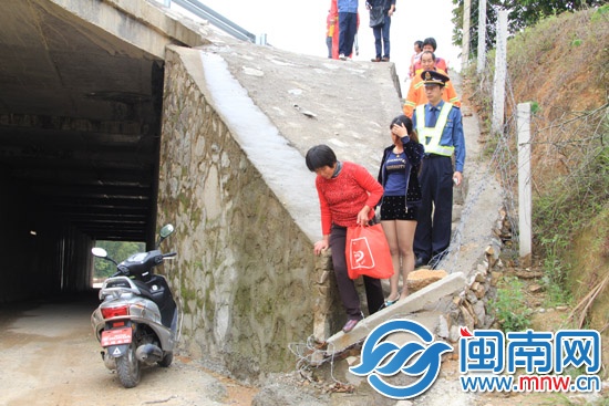 116公里高速路 20多处防护网受损1
