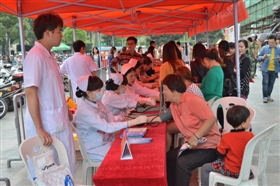 多部门联合开展义诊活动