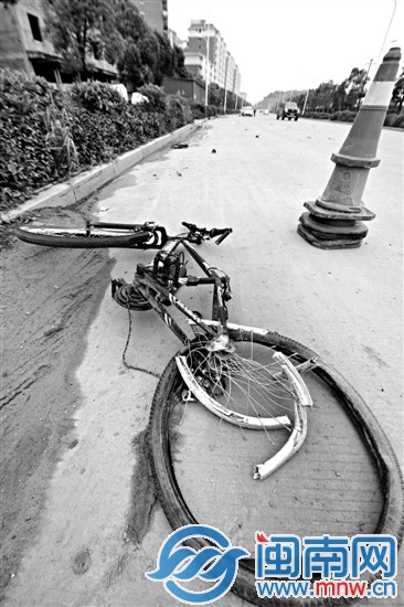 福州闽侯上街小车撞死骑行大学生